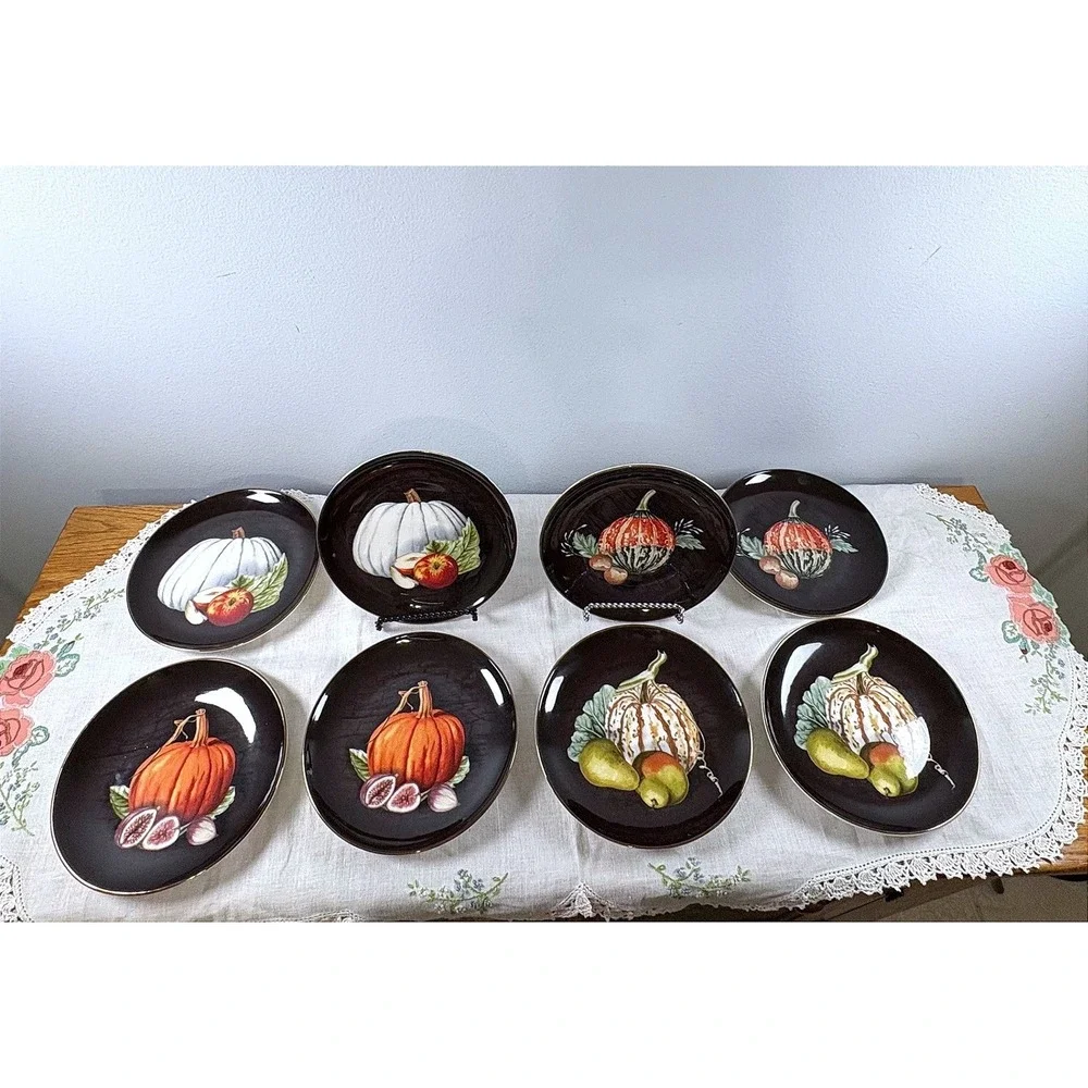 Williams Sonoma Botanical Pumpkin Salad/Dessert Plates Set of 8